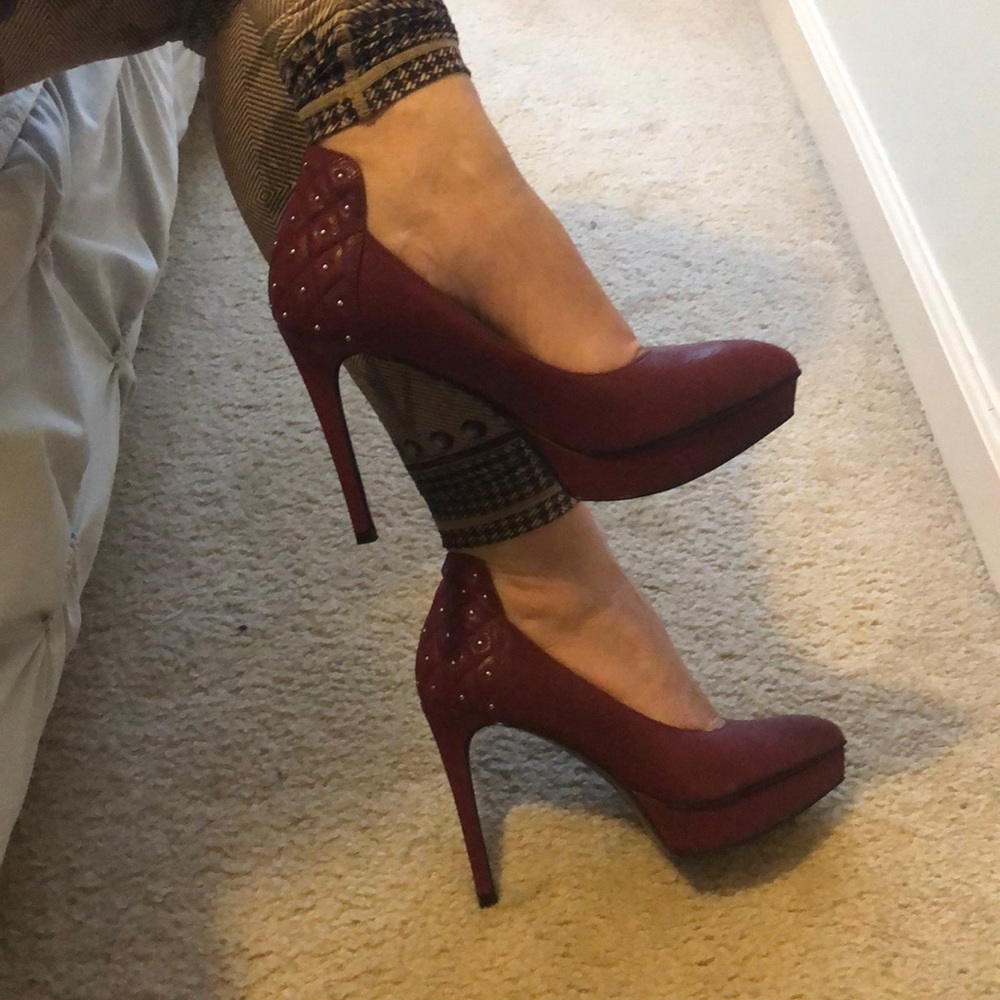 Nine West studded pointy platform pumps